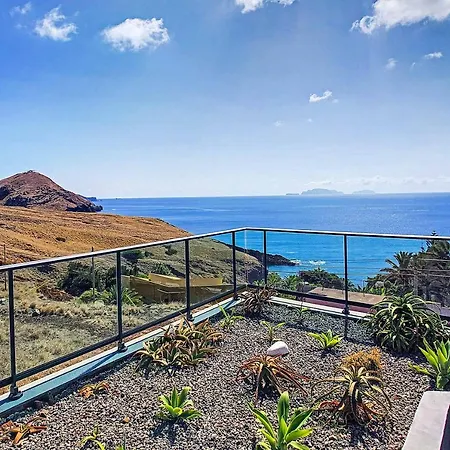 Villa Bahari *