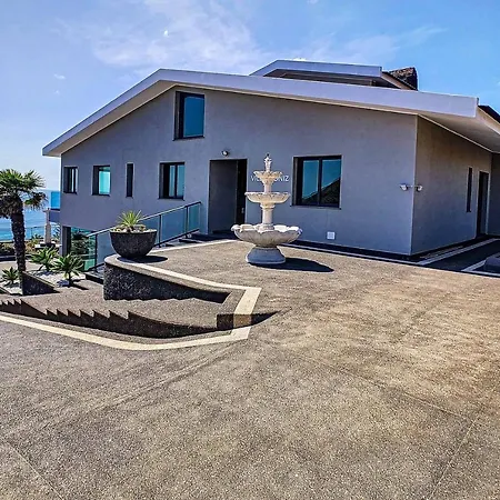 Bahari Villa *